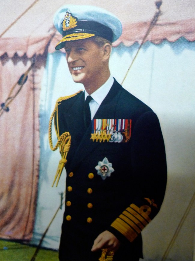 Airbrushed Royalty, (don't hand this one the mic)