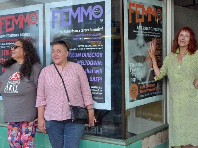 Spokesmodels Destiny, Elvis and Virginia