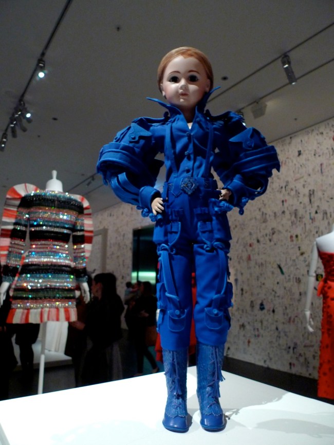 Karolina: Long live the immaterial bluescreen