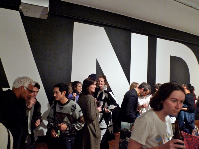 throbbing masses of art lovers