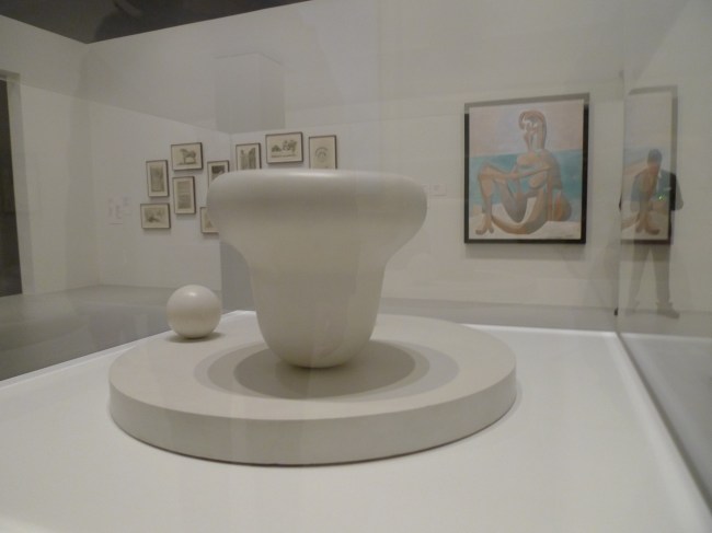 Jean (Hans) Arp, 'Bell and navels'